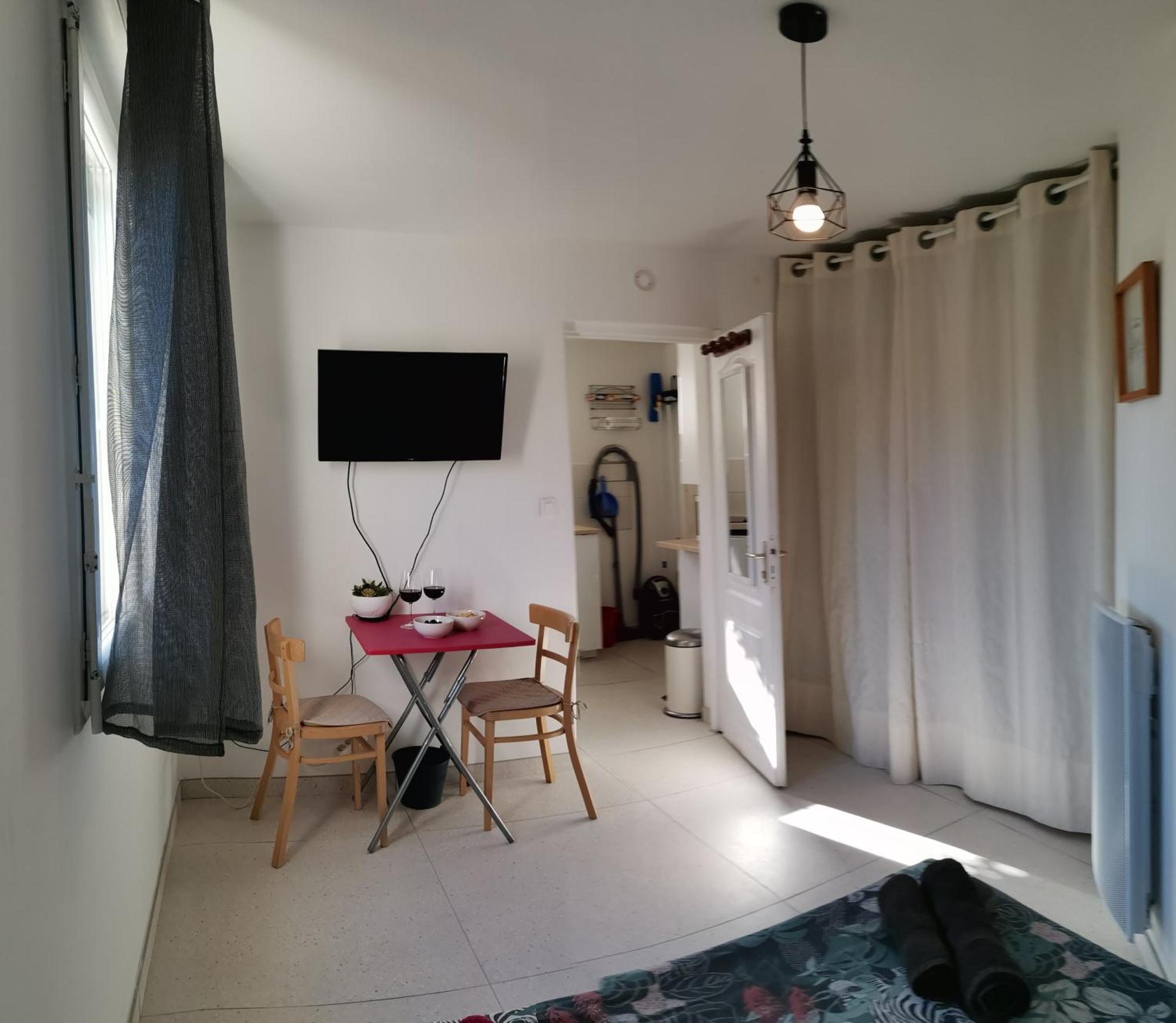 Studio Dans La Villa Les Cigales Lézignan-Corbières Exterior foto